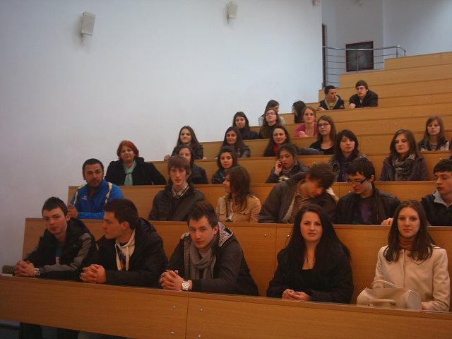 Targul absolventilor - 2011/ 1 Targul absolventilor - 2011/ 1