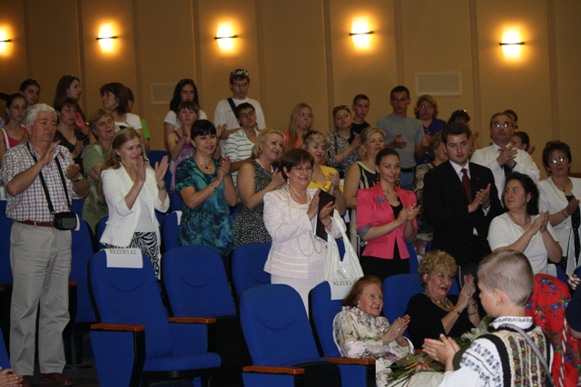 Olimpiada Internationala de Limba, Comunicare si Literatura Roma/ 4